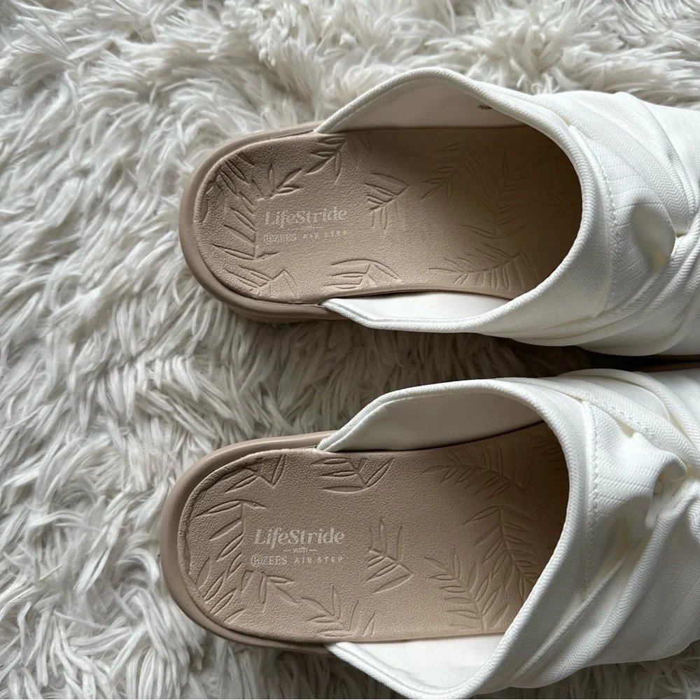Lifestride Bzees Smile Wedge Sandal White New In Box Size 11 - Picture 7 of 9